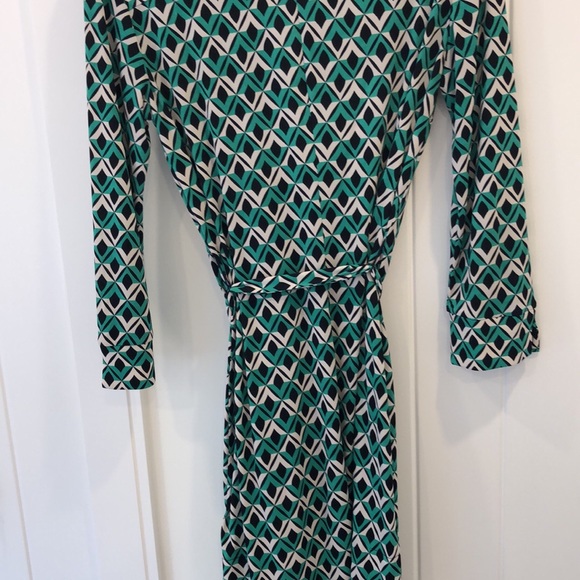 Diamond print tie waist dress - Picture 2 of 3